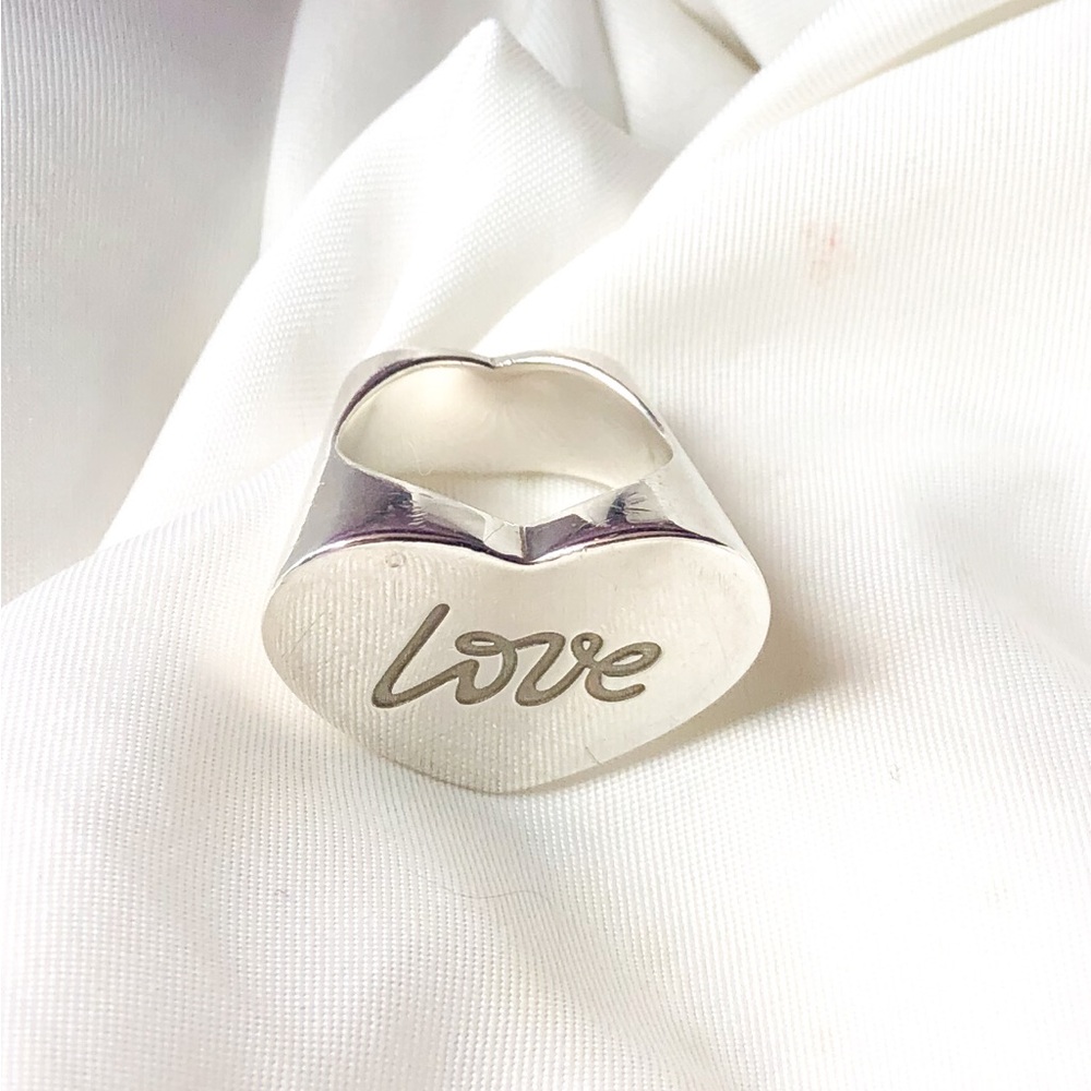 RARE: Tiffany & Co Paloma's Graffiti love ring in sterling silver